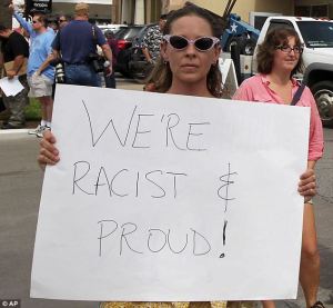 article-2373141-1AEE60EF000005DC-593_634x586